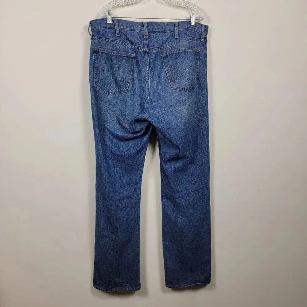 Old Navy Famous Jeans Mens Size 36x34 Straight Leg Blue Medium Wash Denim
